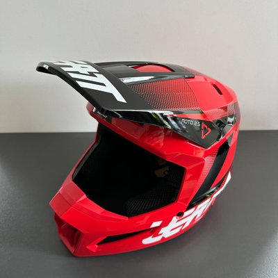 LEATT Helmet Moto 2.5 [Red] 1024060541 фото