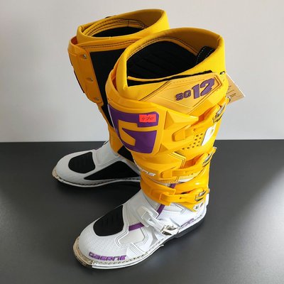 Gaerne SG-12 boots white/gold/purple Limited Edition 2174-099 white/gold/purple 42 фото
