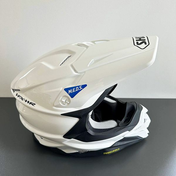 Shoei VFX-WR helmet white 14 08 001 3 фото